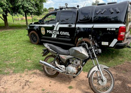 Ivinhema - Quatro pessoas são presas em flagrante pela Policía Civil,  dentre os crimes investigados estão,o tráfico de drogas, receptação e furto.