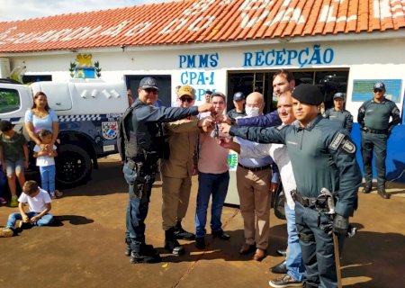 Solenidade Mensal do 8° BPM é marcada pela entrega de viatura policial para Força Tática