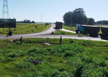 Motociclista é encontrado morto em rotatória de Dourados