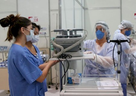 Prazo para cidades aderirem ao programa Mais Médicos acaba hoje.