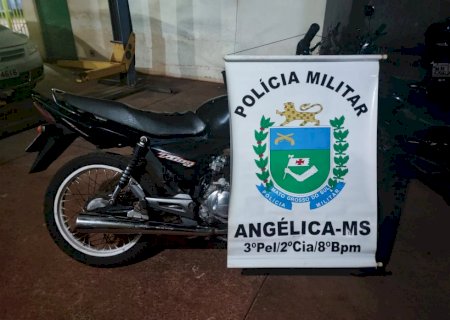 Angélica - Polícia Militar prende jovem por furto e direção perigosa.