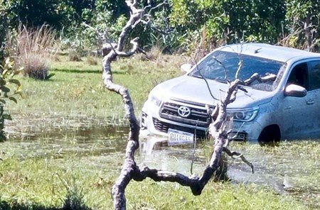 Bandidos que roubaram caminhonetes em MG e fizeram reféns no Pantanal são mortos em confronto com a PM