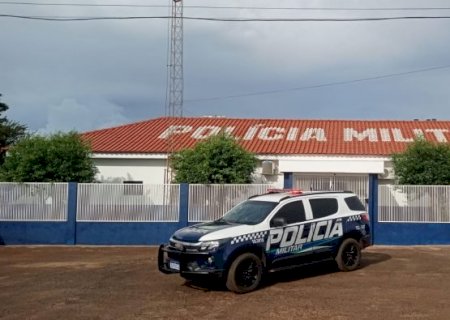 Ivinhema - Polícia Militar prende homem por violação de domicílio e ameaça