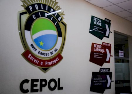 A minha casa já caiu’: pai e filho são presos em oficina de armas com 600 munições
