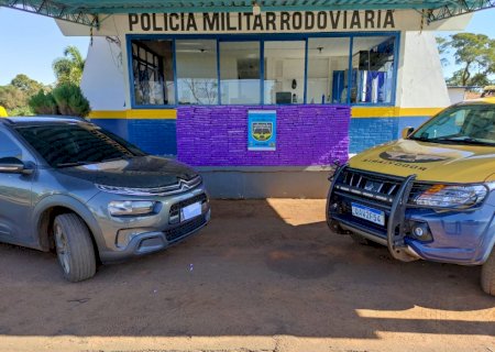 PMR prende indivíduos com carga de maconha.