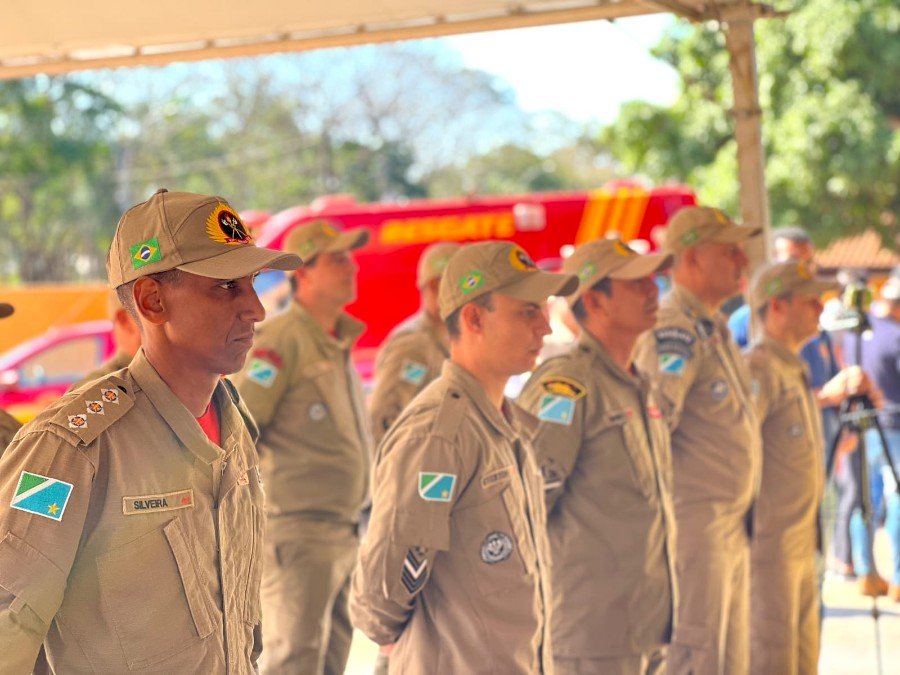 Com uma solenidade bastante emocionante capitão Eliel Rodrigues despede do comando do Corpo de Bombeiros Militar em Ivinhema