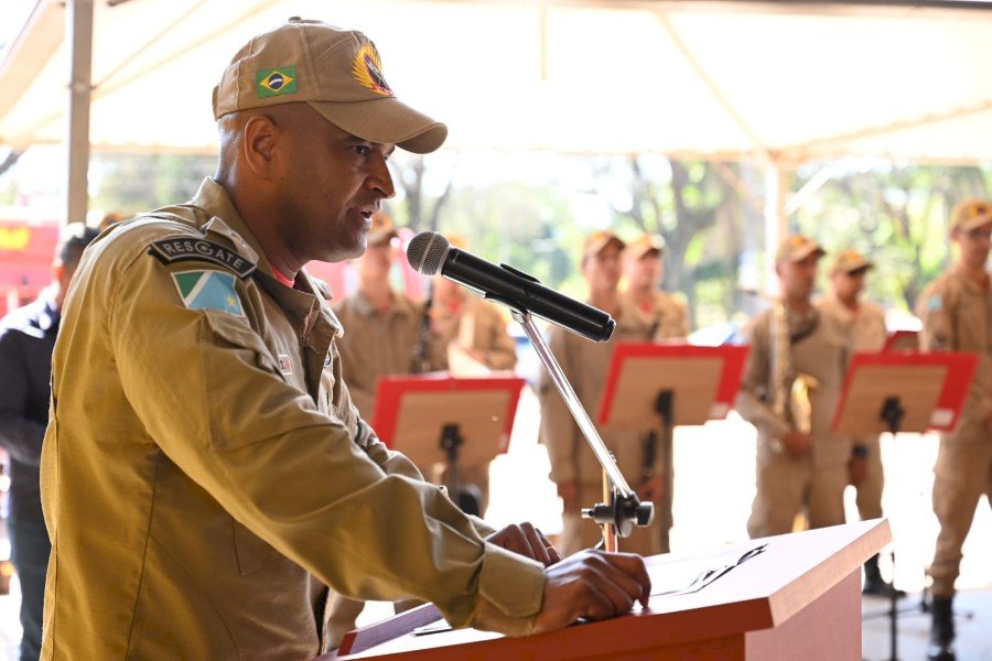 Com uma solenidade bastante emocionante capitão Eliel Rodrigues despede do comando do Corpo de Bombeiros Militar em Ivinhema