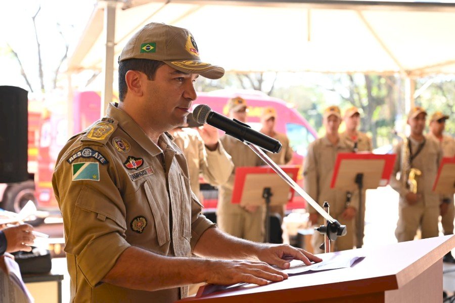 Com uma solenidade bastante emocionante capitão Eliel Rodrigues despede do comando do Corpo de Bombeiros Militar em Ivinhema