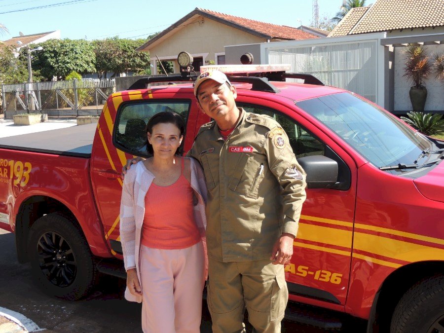 Ivinhema - Família Santos agradece aos bombeiros por ter salvo a vida de Edna Lucia.