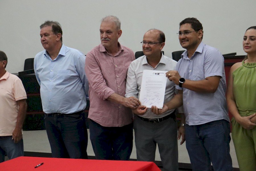 Governador lança obra de pavimentação de Angélica até a ponte do Rio Ivinhema