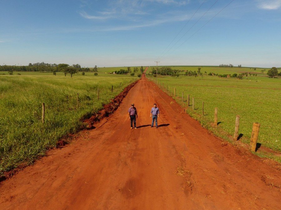 Angélica: Secretaria de obras realiza manutenções nas estradas rurais