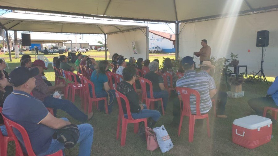 Instrutores de Ivinhema ministram curso na Oficina da Agraer na Tecnofam é esperança de aumentar produção