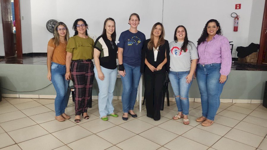 Angélca - Palestra orienta idosos sobre a campanha Junho Prata