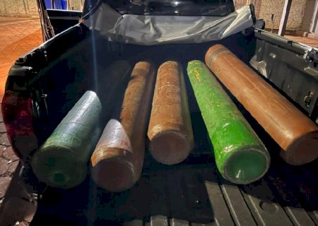 Polícia Federal apreende cocaína em cilindros de oxigênio
