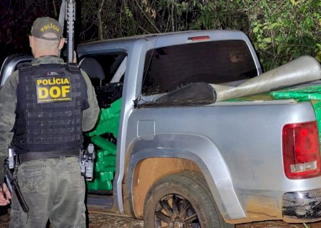 Camionete carregada com quase uma tonelada e meia de maconha é apreendida pelo DOF