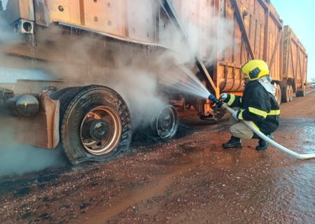 Ivinhema - Carreta tem princípio de incêndio devido aquecimento das lonas de freio