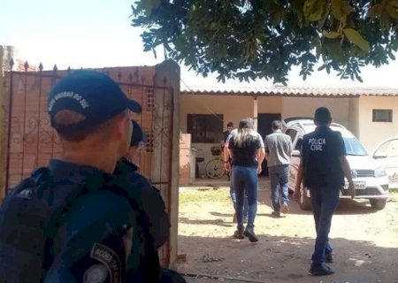 Homem mata esposa asfixiada e mantém corpo por dois dias em residência