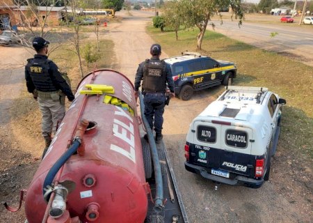 PRF e PM apreendem 1,3 tonelada de maconha