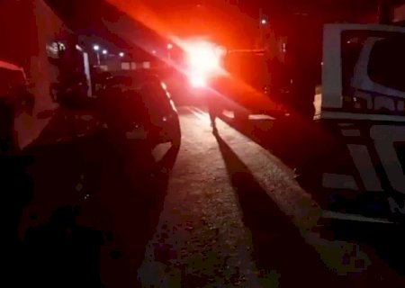Trabalhadores brigam em alojamento e um é morto com facada no peito