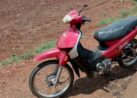 Motociclista tem pé dilacerado em acidente