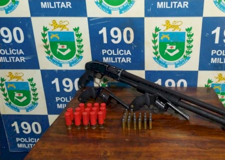 Polícia Militar prende homem por porte ilegal de arma de fogo e perturbação do trabalho ou do sossego alheio em Nova Casa Verde