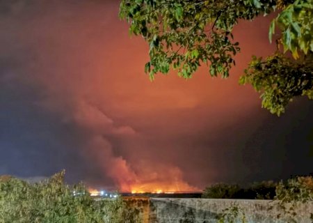 Polícia Federal faz operação contra família suspeita de provocar ‘muralha de fogo’ no Pantanal