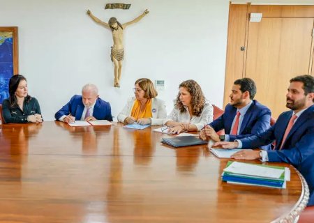 Presidente Lula sanciona a Lei que aumenta a pena de feminicídio