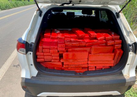 Polícia Militar apreende 567 kg de maconha em Batayporã.