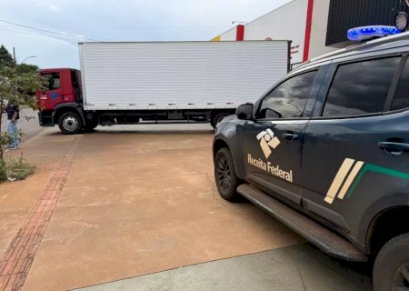 Devassa da Receita em 4 lojas apreende R$ 2 milhões em produtos falsificados