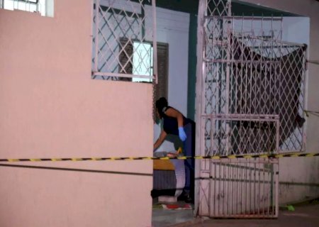 Jovem é assassinado a facadas em vila de quitinetes