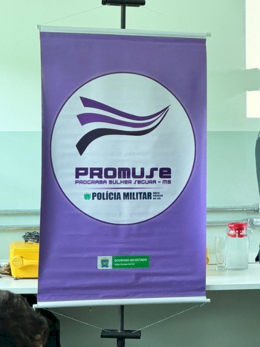 Polícia Militar realiza palestra em escola sobre violência de crianças e adolescentes