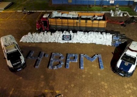 Idoso é preso após polícia encontrar 8 toneladas de droga em meio a adubo