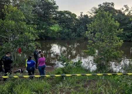 Jovem de 13 anos tentou salvar colegas antes de se afogar