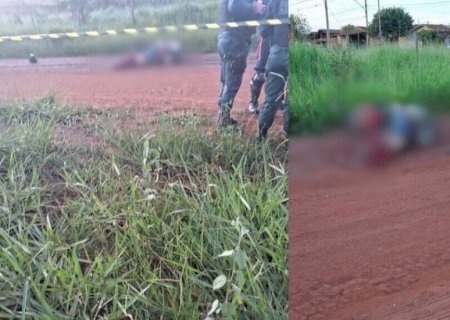Motociclista é executado com diversos tiros no meio da rua