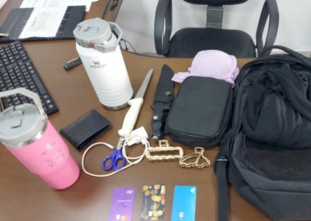Adolescentes são flagrados furtando veículos e acabam apreendidos