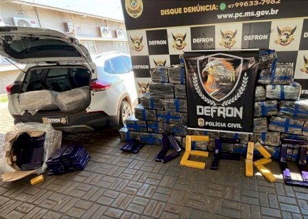 Policiais civis apreendem mais de uma tonelada de maconha e recupera veículo furtado em SP