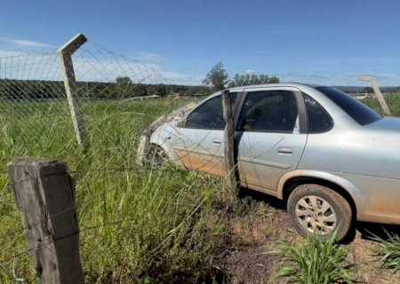 Motorista embriagado é preso após colidir veículo e resistir à prisão