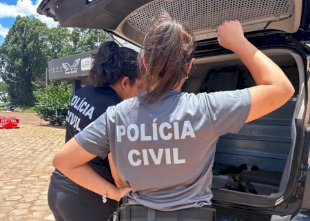 Policiais civis prendem suspeito de violência doméstica em flagrante
