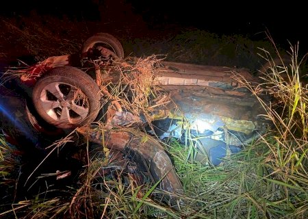 Homem que dirigia Chevrolet Cruze morre ao bater de frente com carreta na MS-276, em Anaurilândia