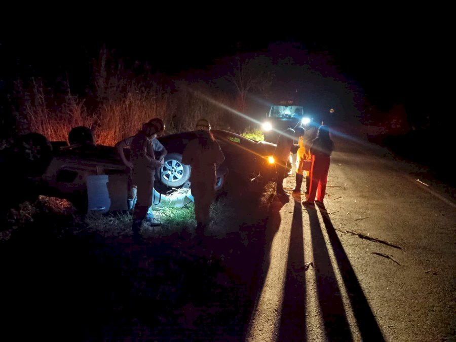 Acidente envolvendo dois veículos na BR 376 entre Ivinhema e Deodapólis