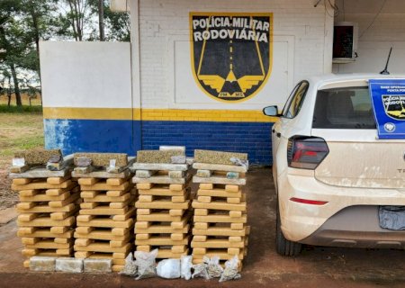 Polícia Militar Rodoviária prende homem por tráfico de drogas