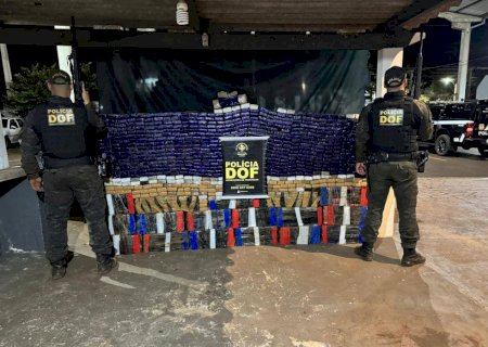 Dof apreende veículo com quase uma tonelada de maconha