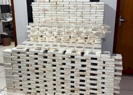Polícia Civil apreende 377 kg de cocaína em depósito
