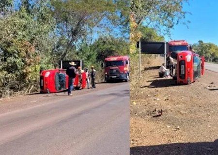 Carro capota na BR-262 e quatro pessoas ficam feridas