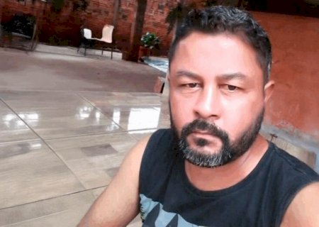 Suspeito de matar homem em conveniência se apresenta à polícia e diz não estar arrependido