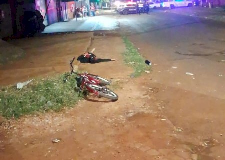 Após discussão em conveniência, homem pega carabina atira e mata um e deixa maís dois feridos