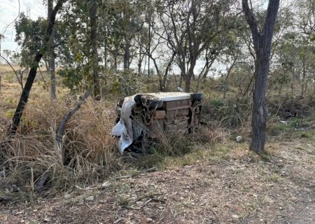 Acidente na BR-262 deixa duas vítimas feridas