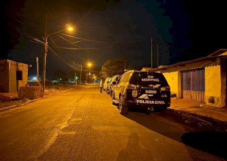 Homem é encontrado morto após levar choque elétrico