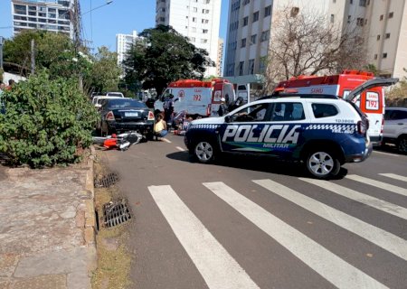Assessor parlamentar morre em acidente entre moto e caminhonete