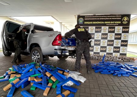 Jovem é preso com 1,3 tonelada de maconha próximo